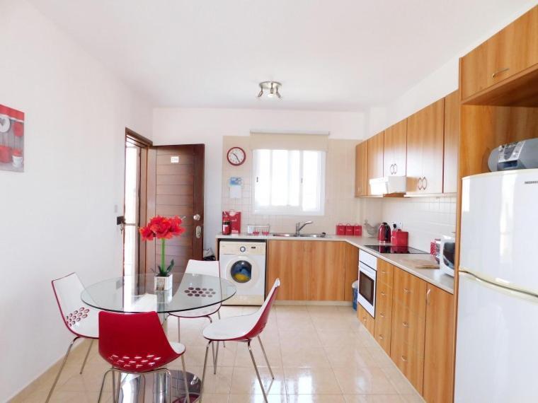 Excellent 2 Bed Apartment มานเดรีย ภายนอก รูปภาพ